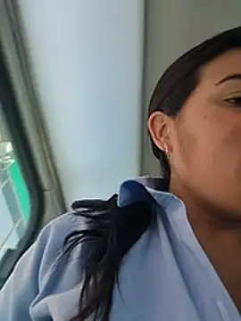 naughty-sharlot webcam