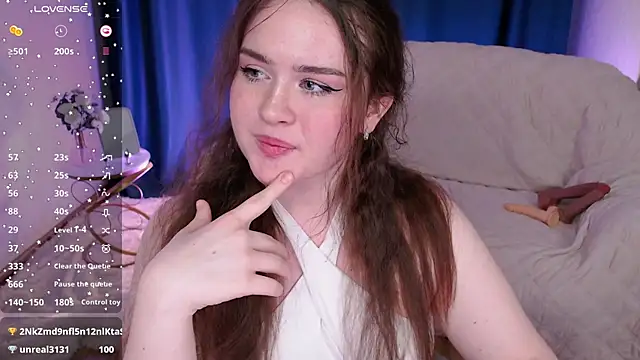 Heartbreaker13 webcam