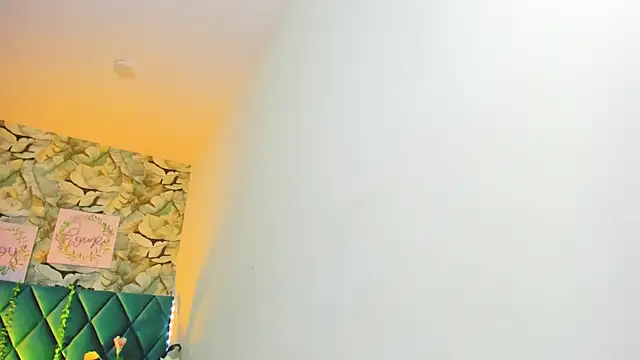 AlexiiaBrown webcam