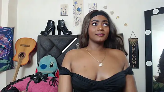 Natashabella___ webcam