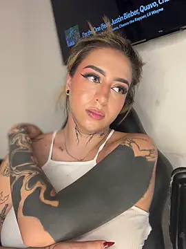 carolqueen1_ - CarolQueen1_'s free webcam - UK Sex Cams