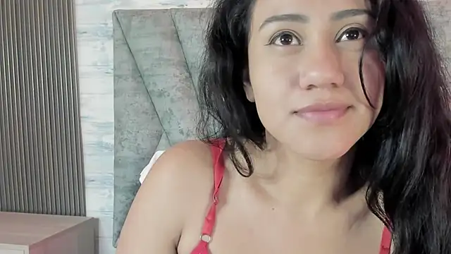 shashadeluxe - Shashadeluxe's free webcam - UK Sex Cams