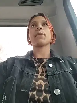 Mia_0-4 webcam