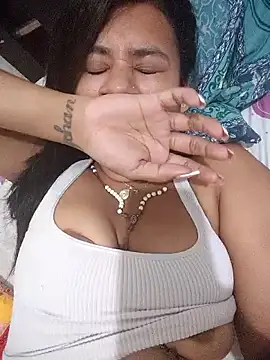 AntonellaMonroew webcam