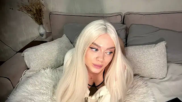 RussianGirlXX webcam
