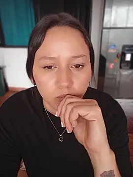 Zoe_Mackenzi webcam