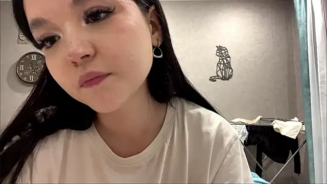 NikiGrandberry webcam