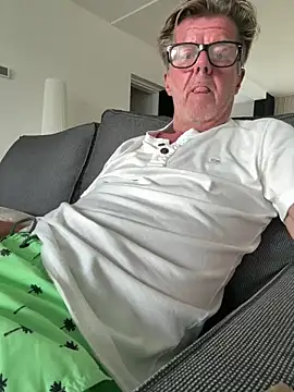 DaddyNiels webcam