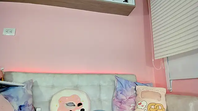 tinysara webcam