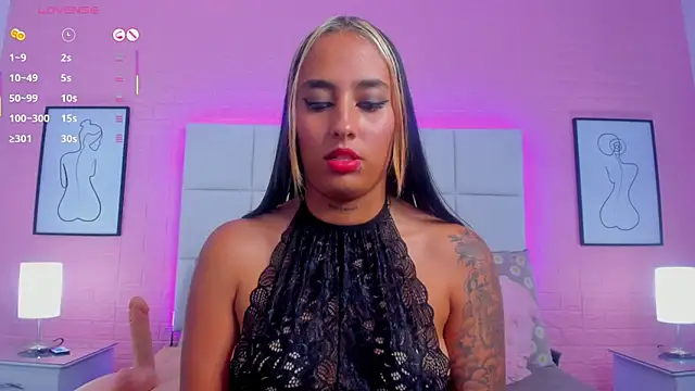 charlotte_kisss webcam
