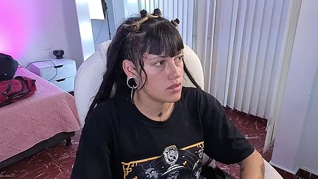 _sharlotte777 webcam