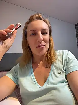 Hot-Milf4U webcam