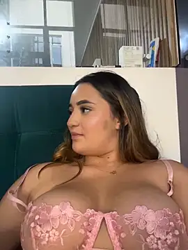 Antonella_Julieta webcam