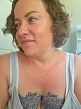 julimonroe live sex cam