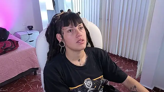 _sharlotte777 webcam