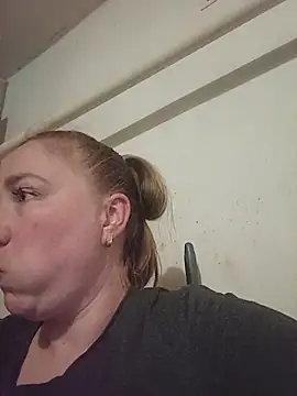 Kiss_Eva webcam