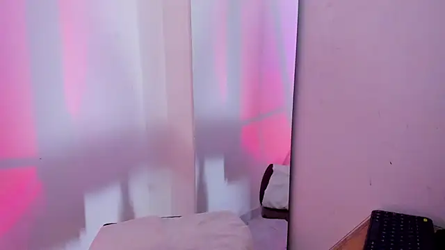 Viioleett_cum webcam
