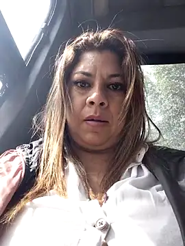 Laura-Hernandez webcam