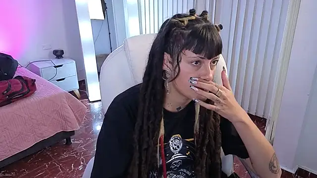 _sharlotte777 webcam