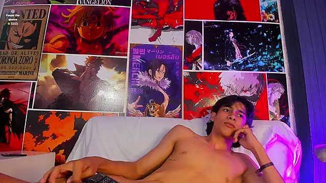 Cheys_Mast live sex cam