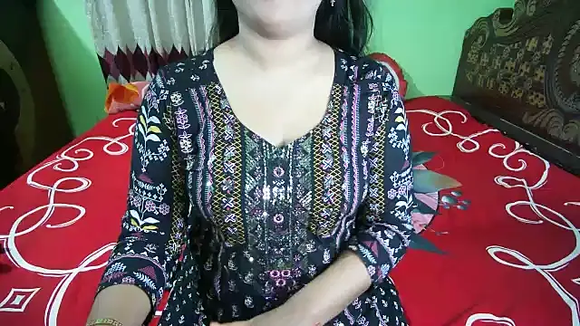 BengaliQueenStar webcam