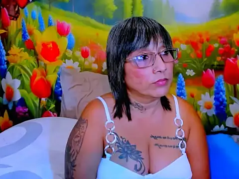 indianroxy webcam