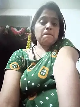 Trisha_71 webcam