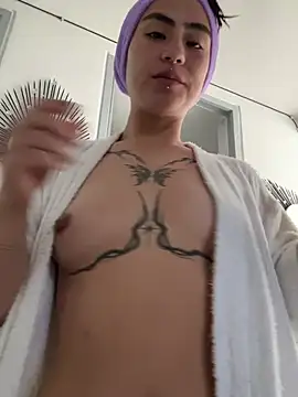 Lia_Moon_Official webcam