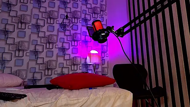 Twink_Sebas7 webcam