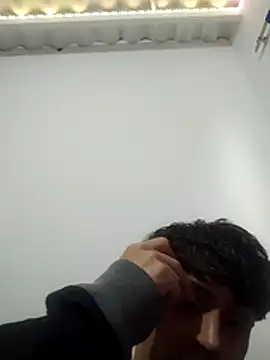 AoA-BoyStudent webcam