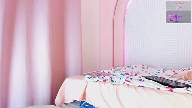 Ari-New webcam