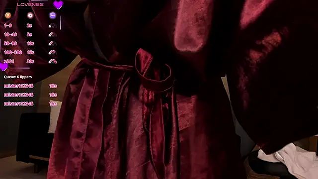 MaryLewis_ webcam