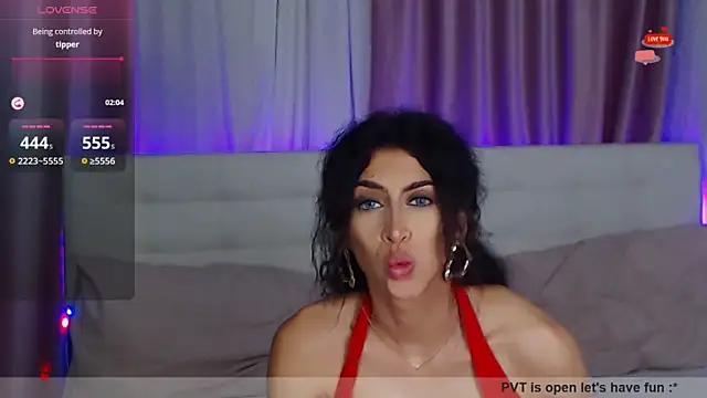 Hennessy_XO webcam