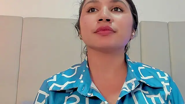 Victoria_Rosee webcam