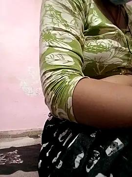 Hot_tin74 webcam