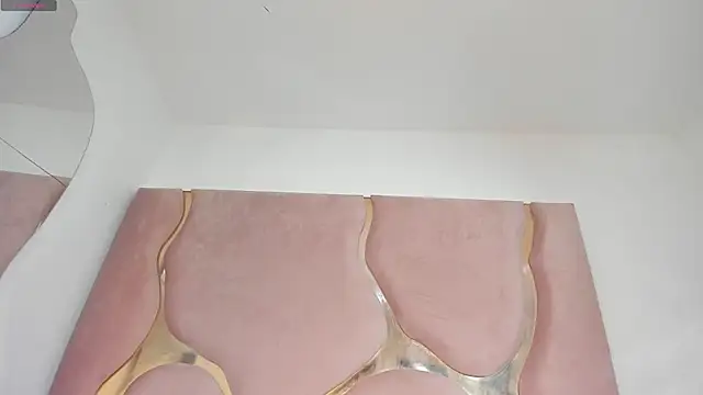 Aisha_violeht webcam