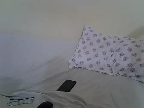 wifey_aj webcam