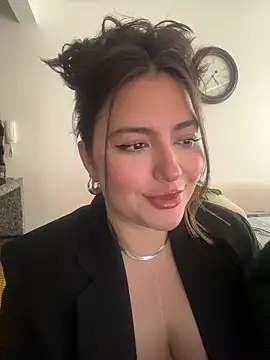 sukhakunis1 webcam