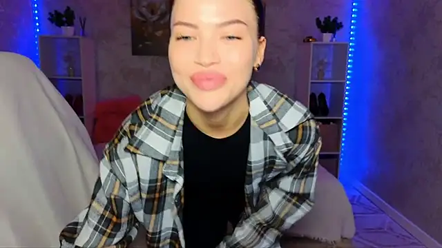 EmmyMills webcam