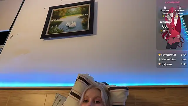 MiaDavis21 webcam