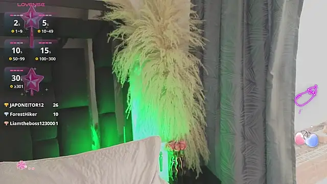 CoralRigan live sex cam
