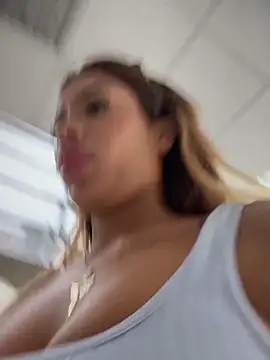 MystiqueXXX webcam