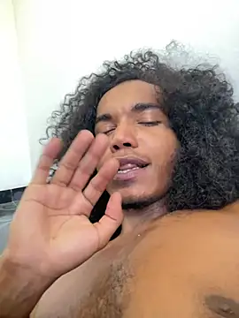 Skyssy - Male webcam sex chat