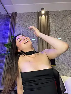 evelyn_hills webcam