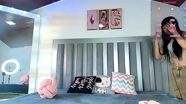 mia_gyutarouwu webcam