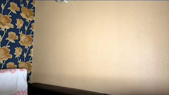 NaomiCermeno webcam