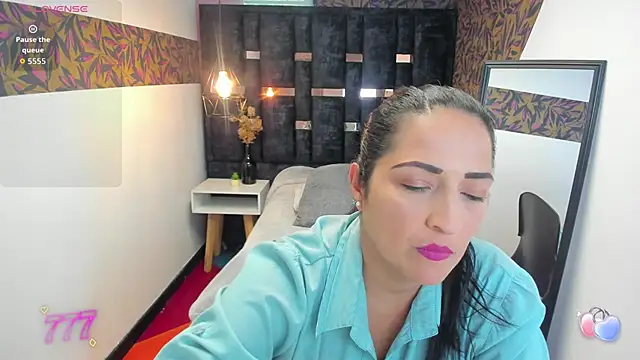 KatteMilf webcam