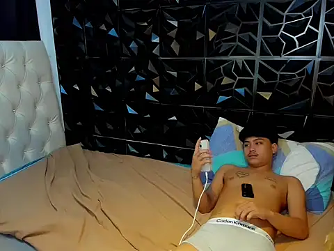 hardcocktwink webcam