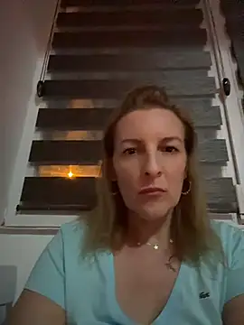 Hot-Milf4U webcam