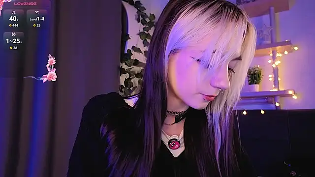 TristaRoht webcam